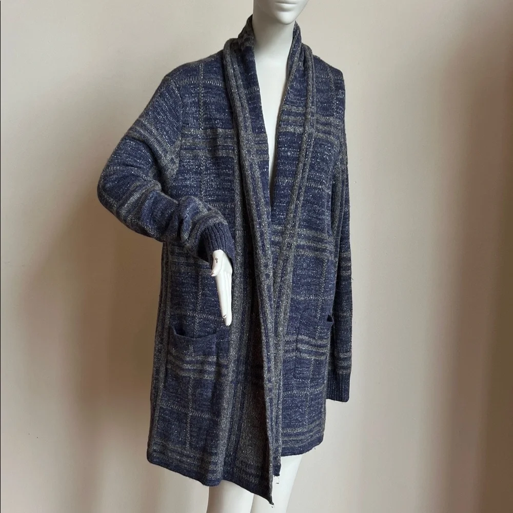 Simply styled Blue Plaid Open Cardigan NWT women’s Large comfort casual